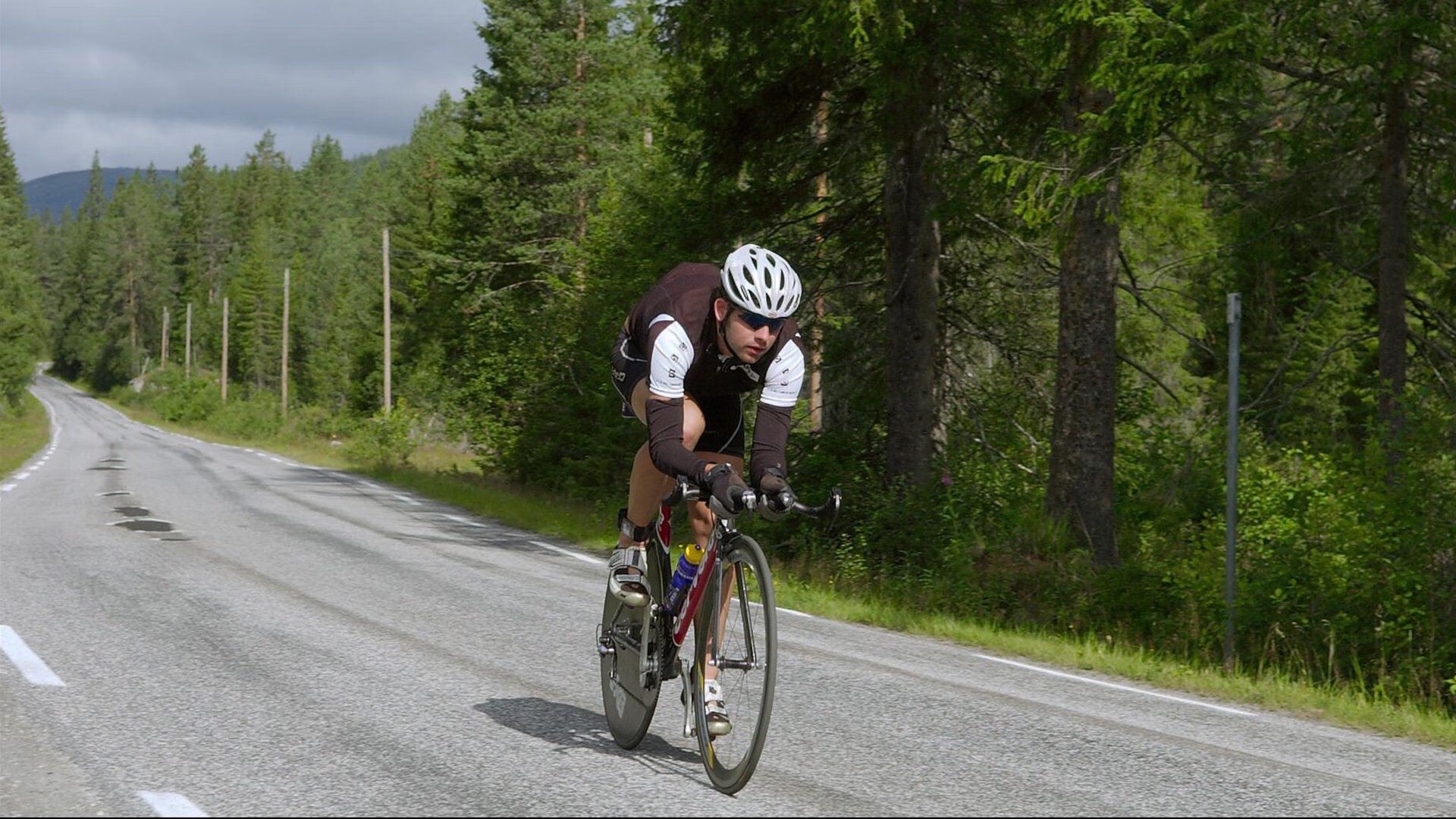 克罗地亚队在巴黎奥运会手球比赛中以27_32败给西班牙队，克罗地亚男足进奥运会了吗